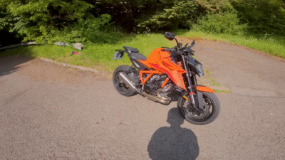 2025 KTM 1390 Super Duke R