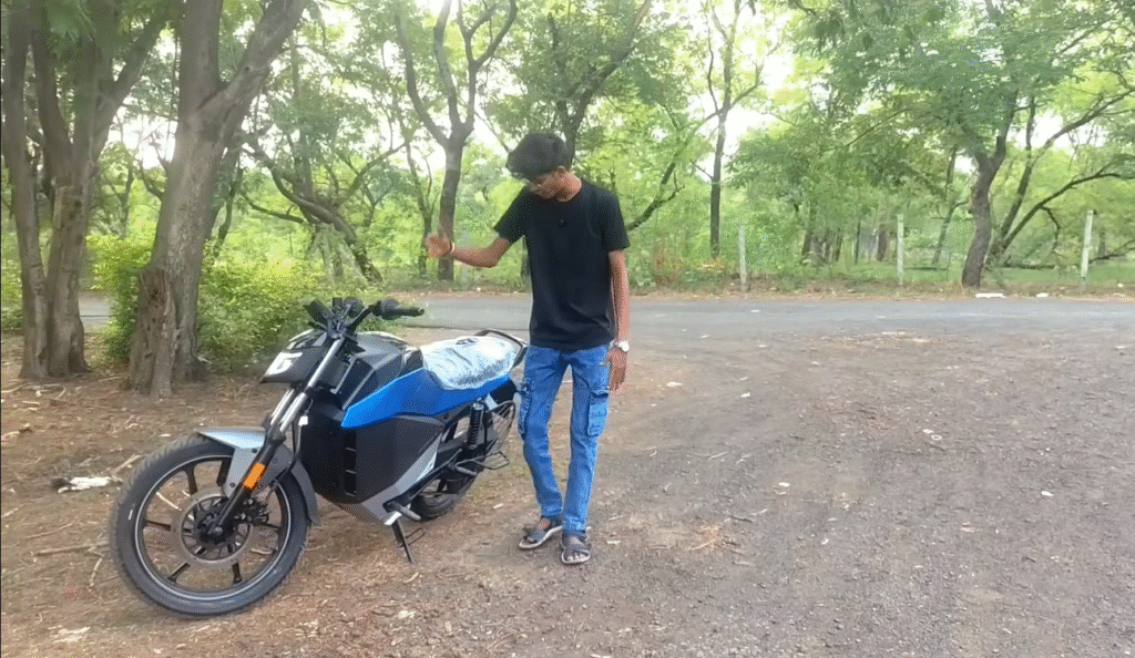OLA ROADSTER X PLUS