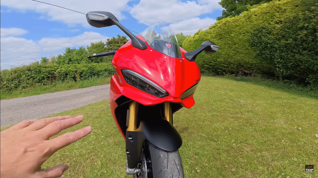 2025 Panigale V2