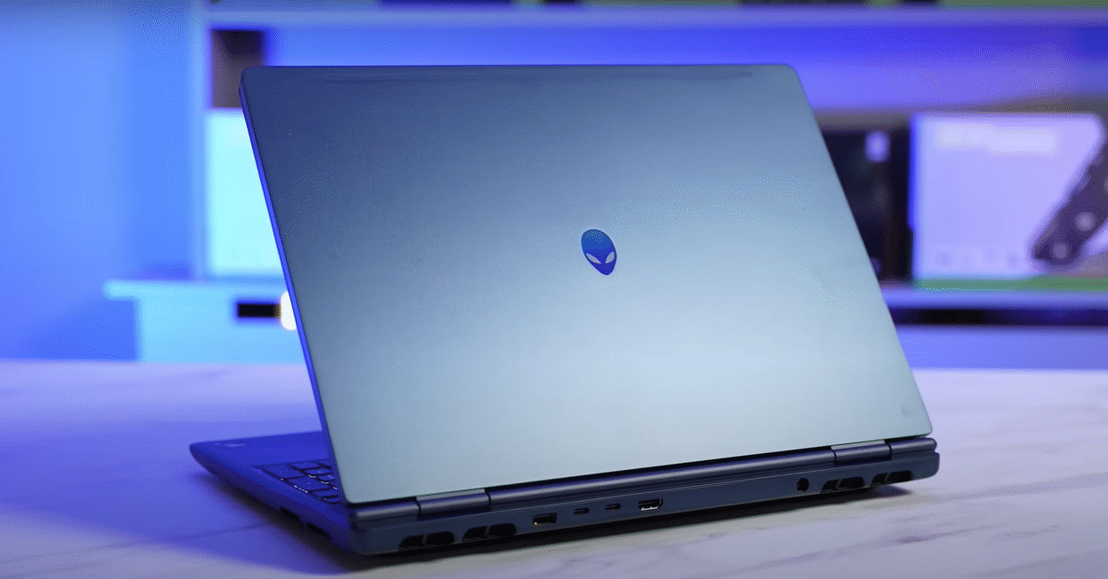 Alienware 16X Aurora