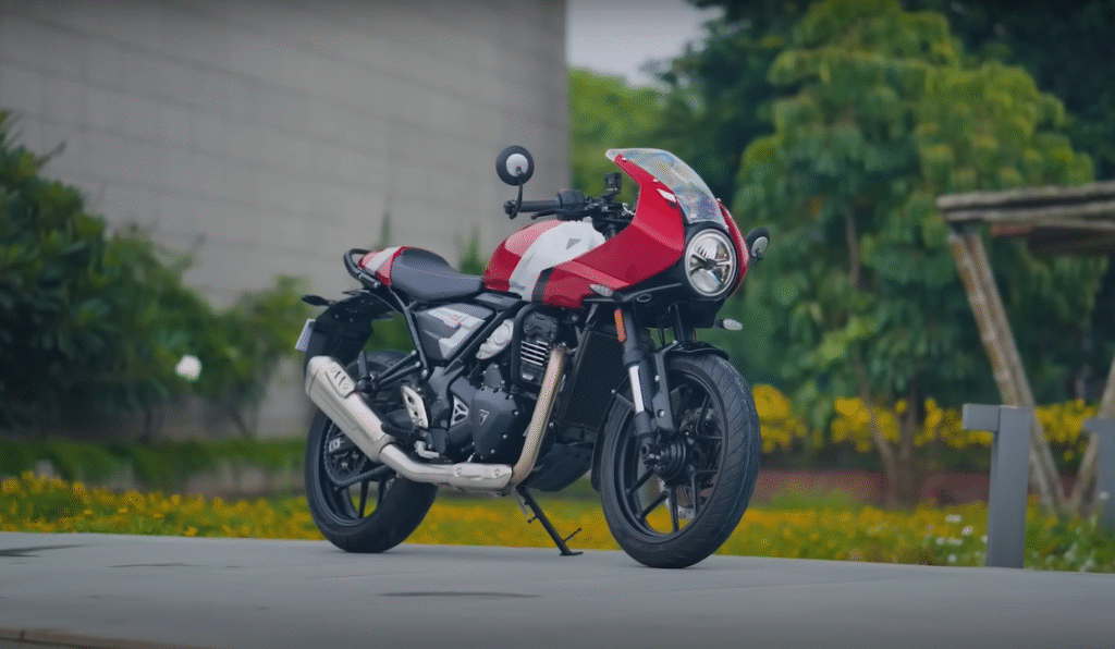 Triumph Thruxton 400