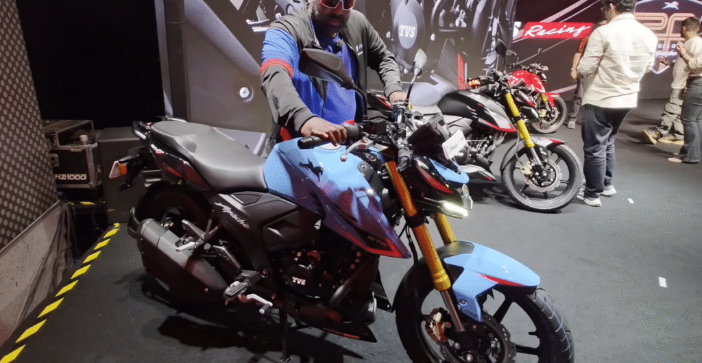 2025 TVS Apache RTR 160