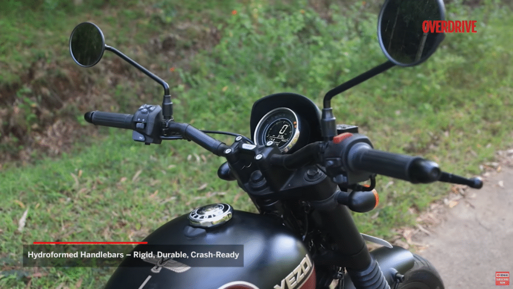 Yezdi Roadster