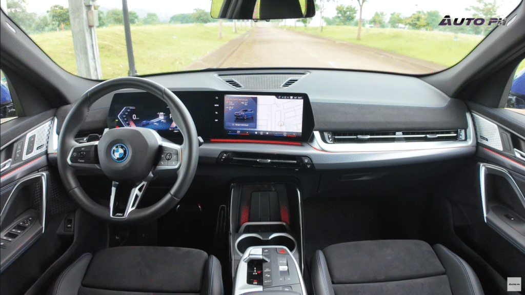 2025 BMW iX2 eDrive20 M Sport