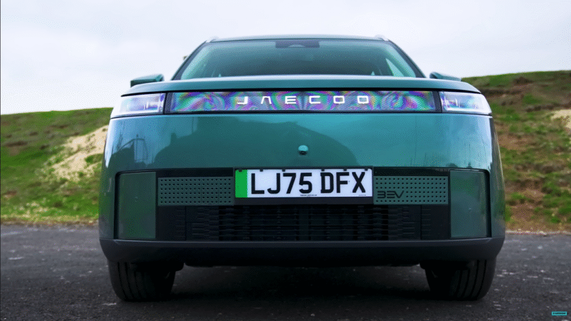 Jaecoo 5 Review 2025: Affordable Range Rover Lookalike Worth Buying?