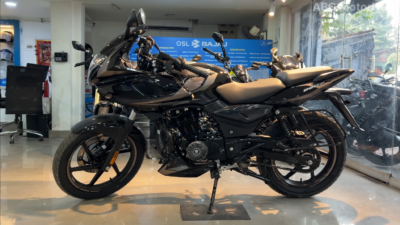 2026 New Bajaj Pulsar 220F