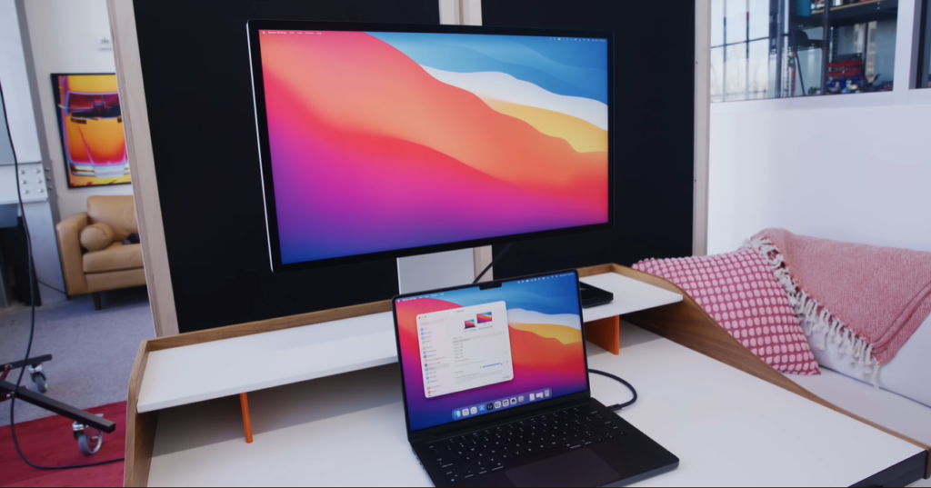 Apple Studio Display XDR