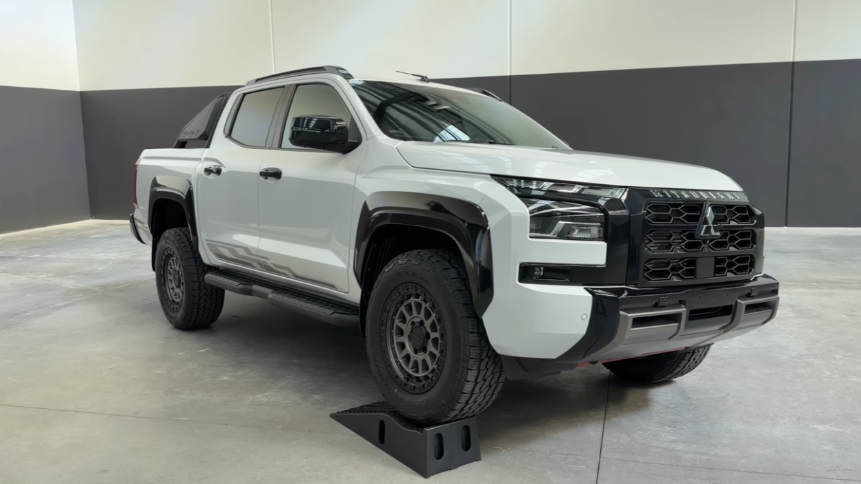 Mitsubishi Triton Raider