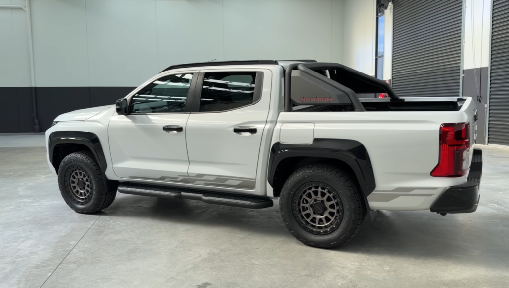 Mitsubishi Triton Raider