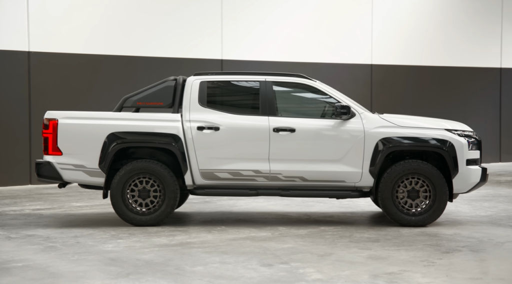 Mitsubishi Triton Raider