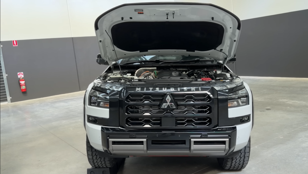Mitsubishi Triton Raider