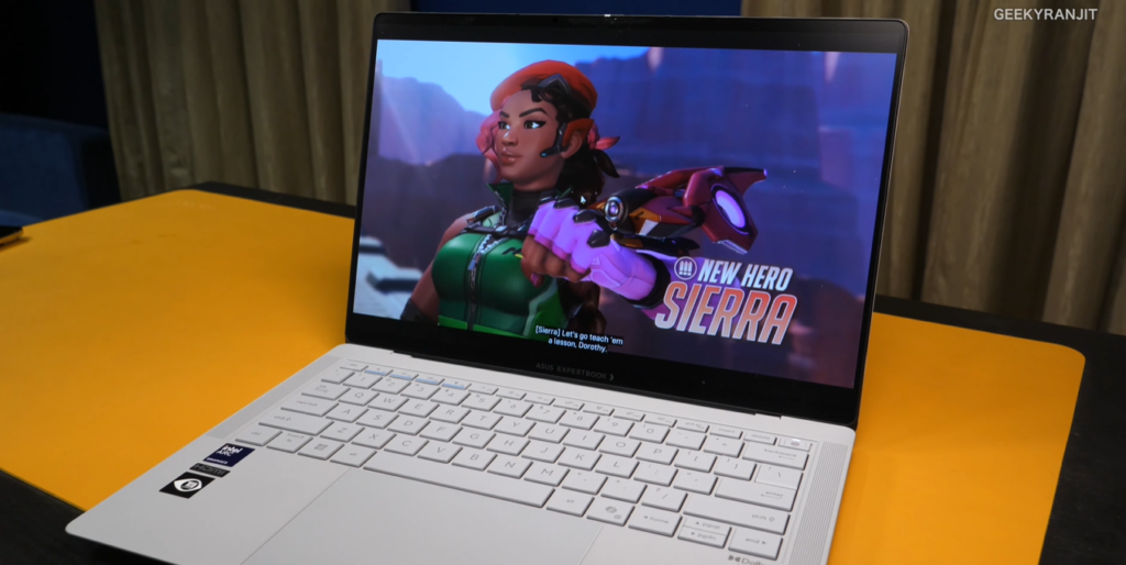 Asus ExpertBook ULTRA