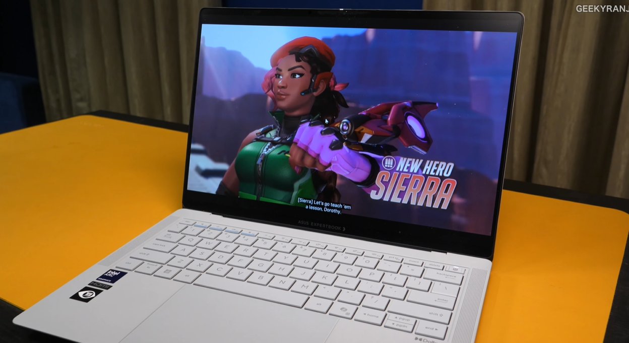 Asus ExpertBook ULTRA