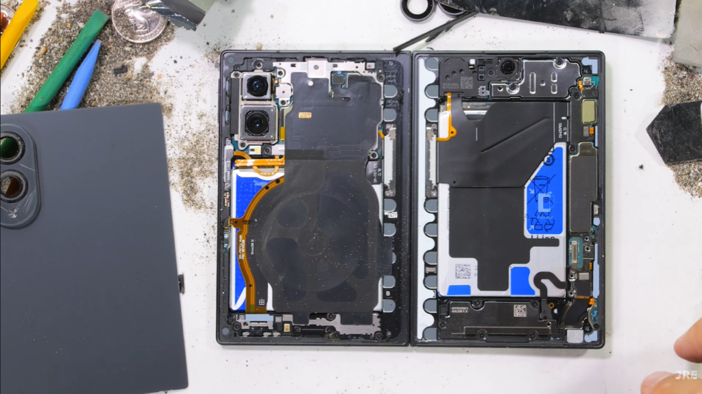Galaxy Z Fold 8 Teardown